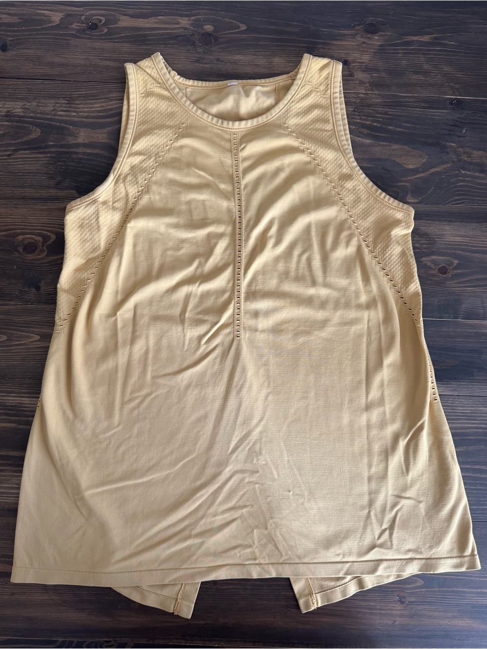 Women’s Athleta Foothill Seamless Tank Top in Light Yellow